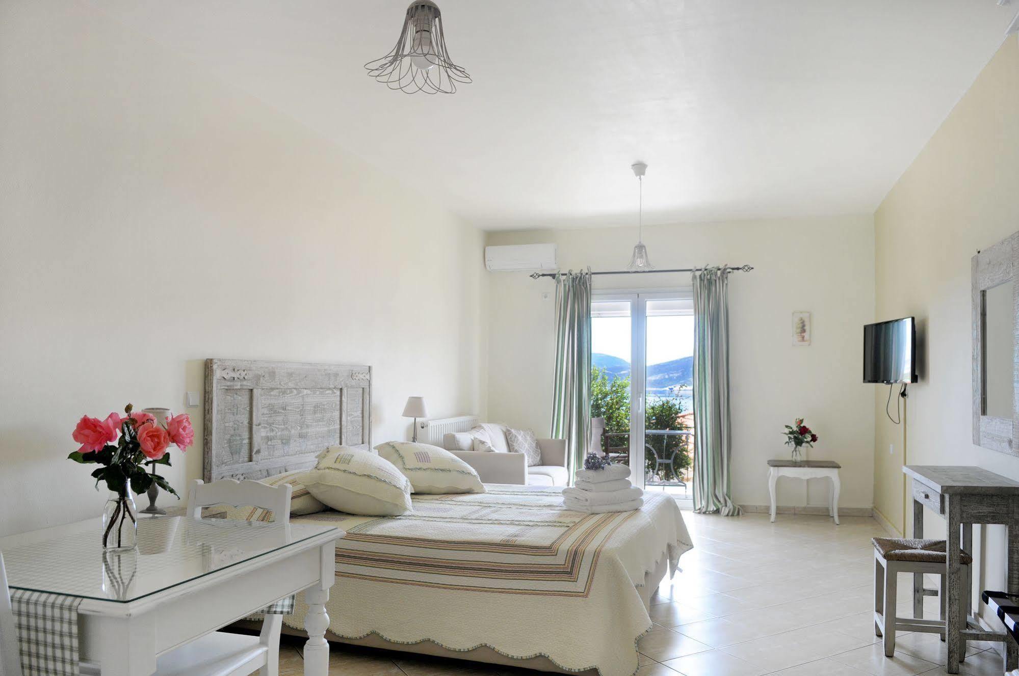 Triantafilia Guesthouse Agioi Apostoli Extérieur photo