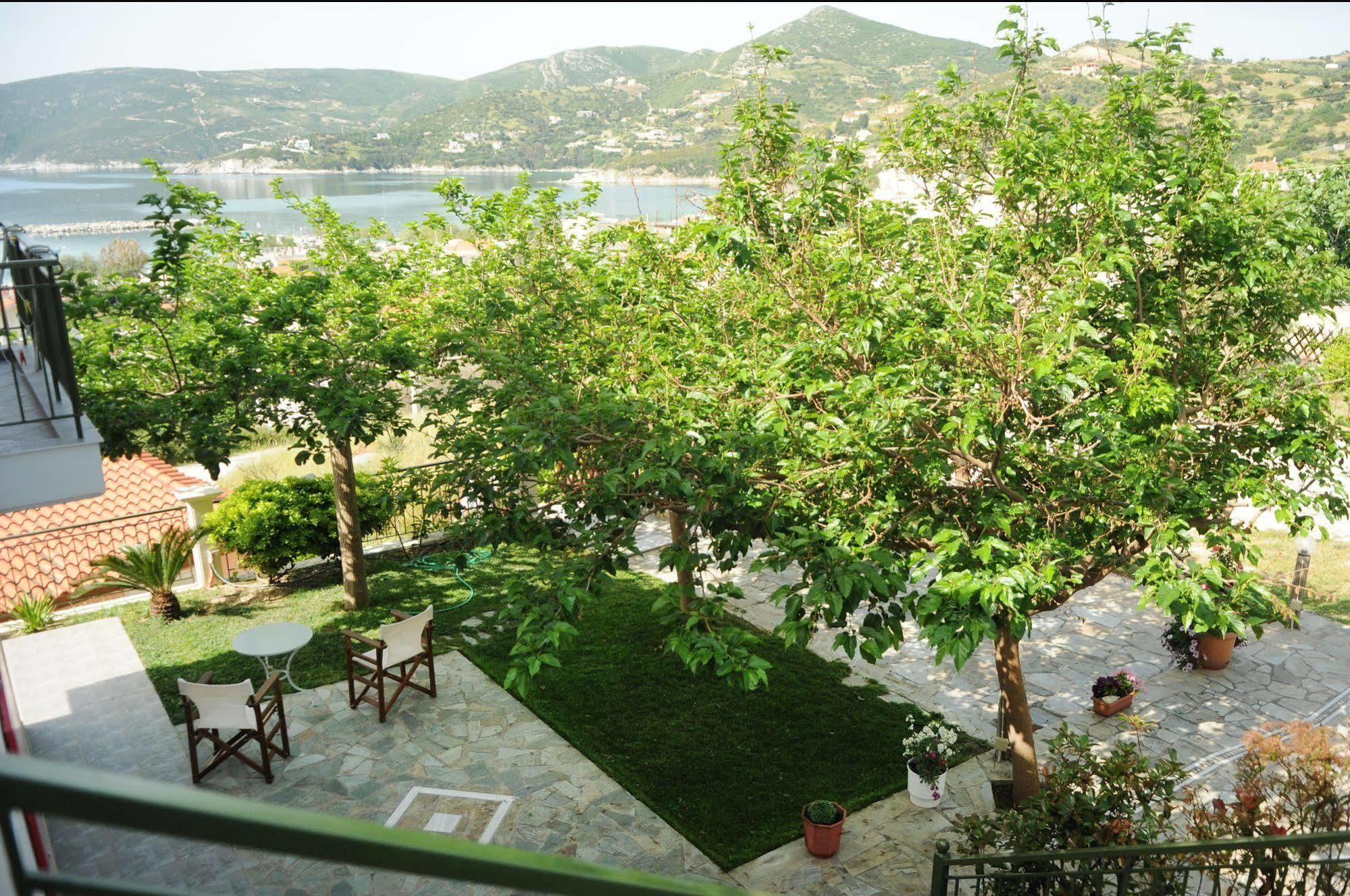 Triantafilia Guesthouse Agioi Apostoli Extérieur photo